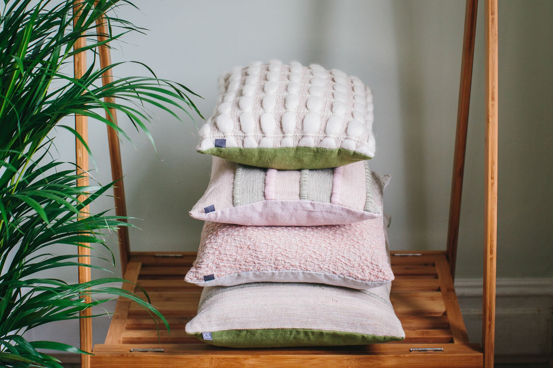 Brittany Collection: 'Pebbles' Cushion